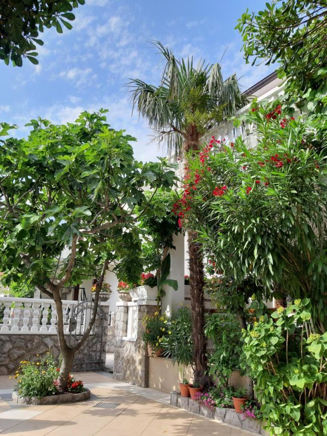 Apartmani Jozefina Omišalj Εξωτερικό φωτογραφία