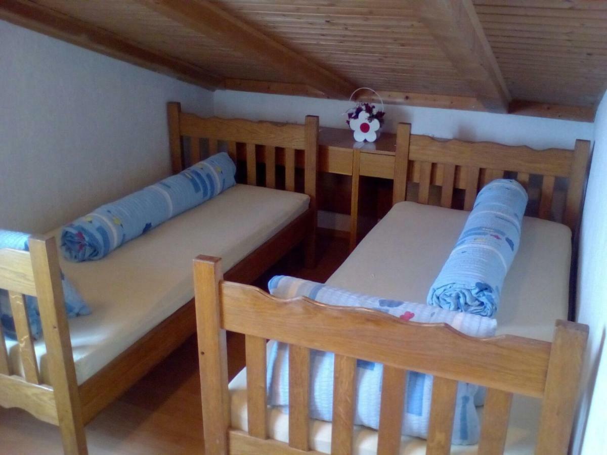 Apartmani Jozefina Omišalj Εξωτερικό φωτογραφία